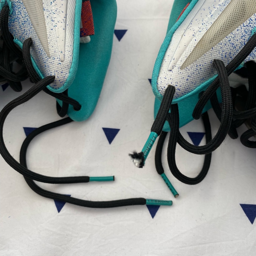 🔥NIKE LEBRON Xl PURE PLATINUM🔥
❌SOLD❌ - Picture 10 of 10